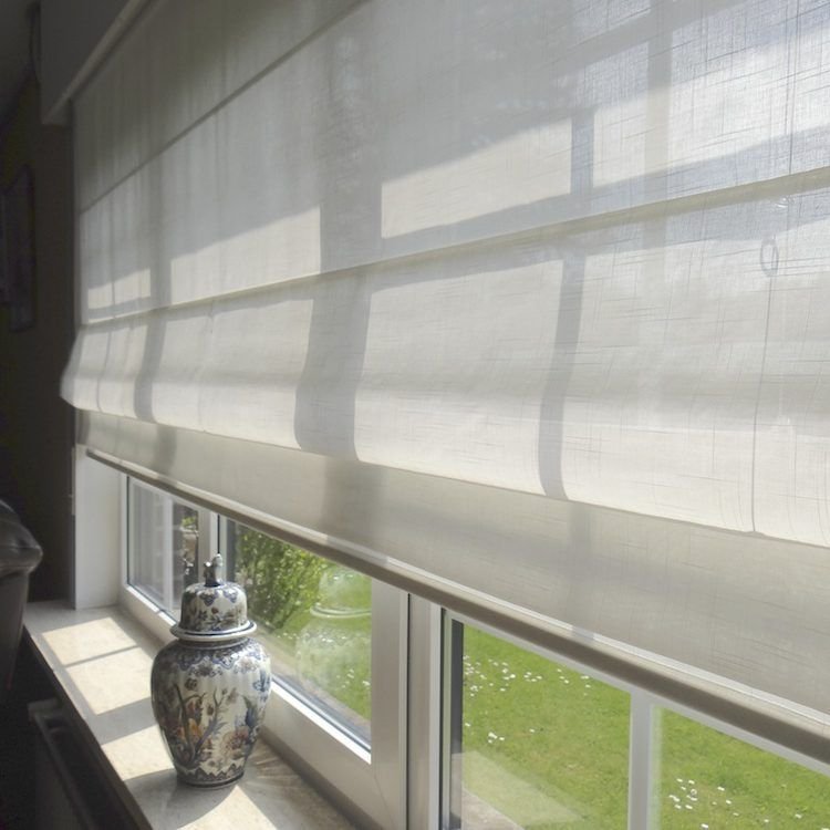 Roman non-blackout blinds